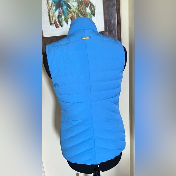 NWOT Lilly Pulitzer Tropical Blue/Animal Print Reversible Vest - Picture 7 of 8